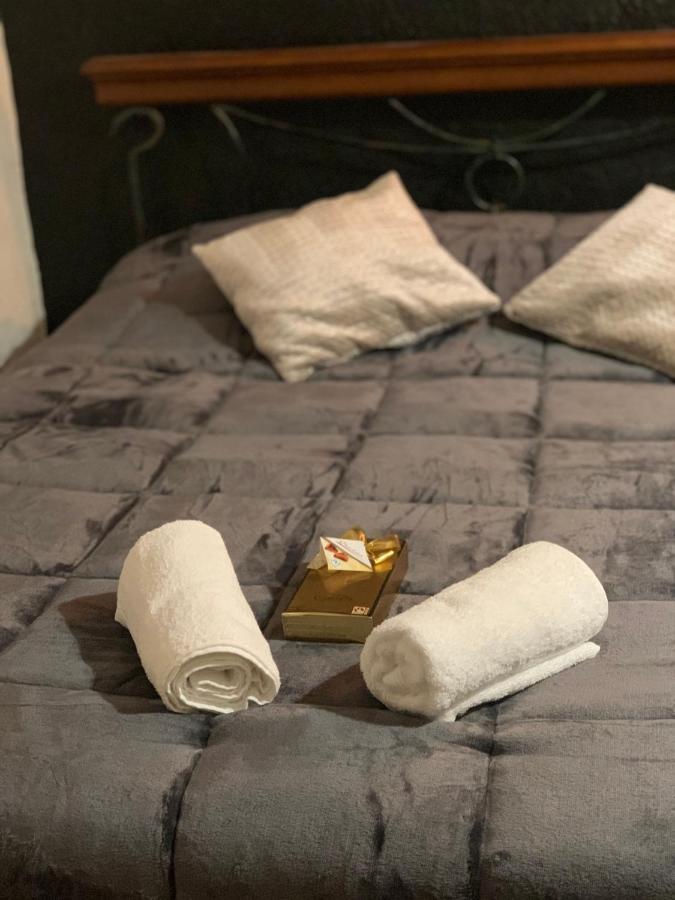 אורנג' Tres Belle Suite Dans Le Centre Historique Ideale Pour 2 Personnes מראה חיצוני תמונה